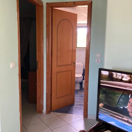 Ammodares Apartman *